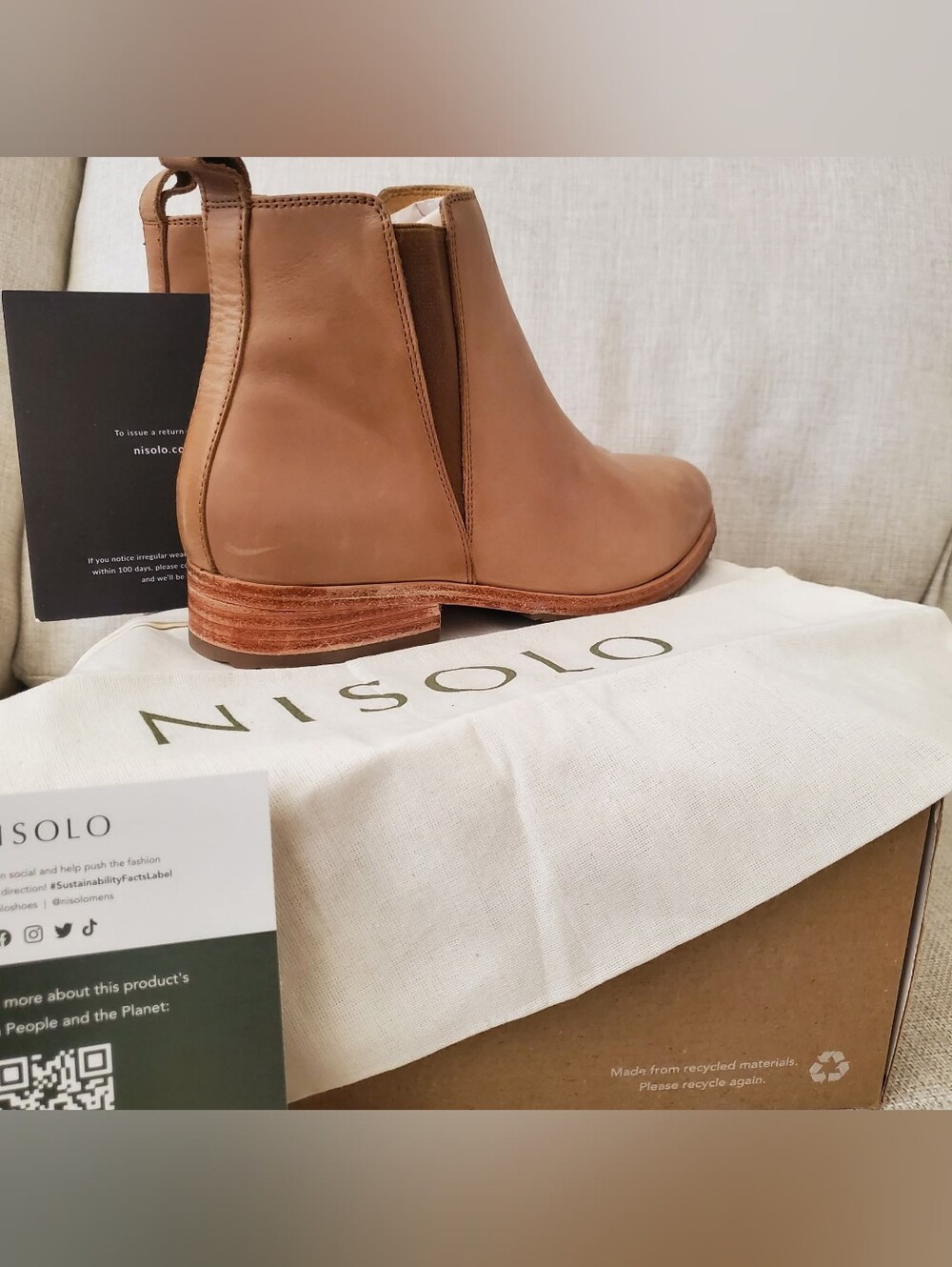 Nisolo Light Tan Leather Ankle Booties